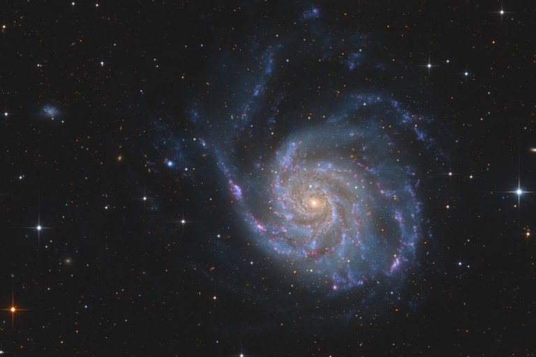 M101_LRGB@150%v3